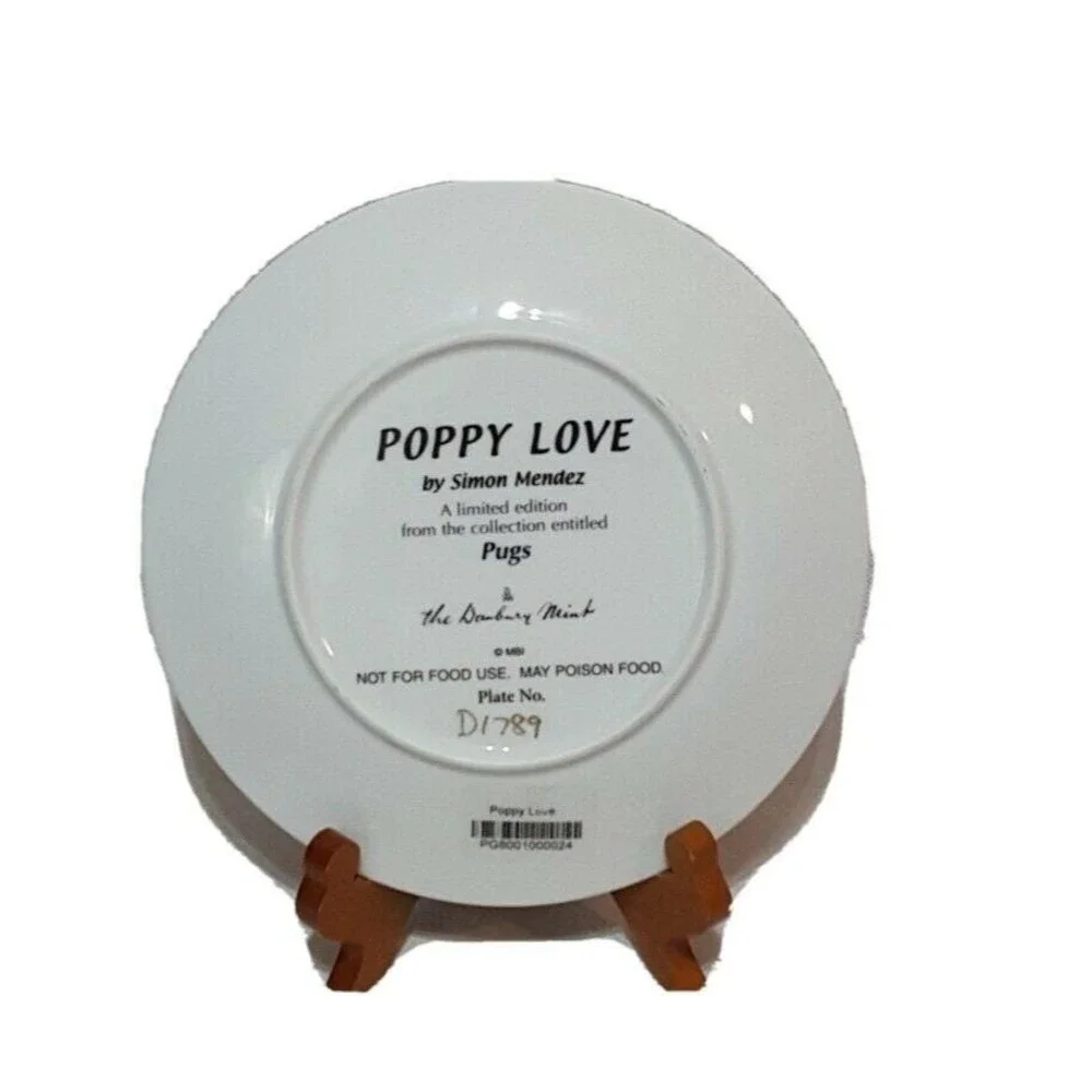 Danbury Mint  Pug Limit Edition Plate POPPY LOVE  by Simon Mendez Retired